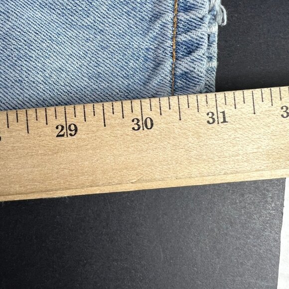 Y2K Levi's Jeans Mens 35x31* 560 Loose Tapered Blue Faded Cotton Denim Tag 36x32 - Picture 12 of 16